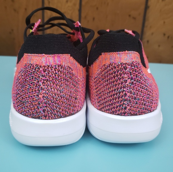 💥 Nike Free TR Flyknit 2 White Black Volt Pink 💥 - Picture 5 of 8
